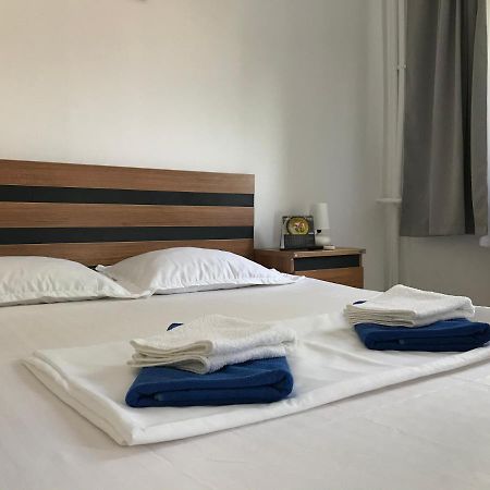 Sea Studio Constanta Luaran gambar